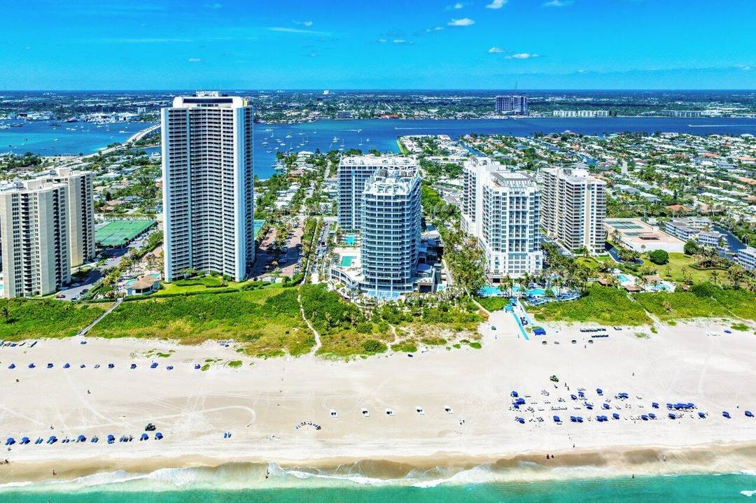 Paradise on the Beach ! Rent in this stunning designer furnished 2 bedroom, 2 bath oceanfront condo on Singer Island, FL.