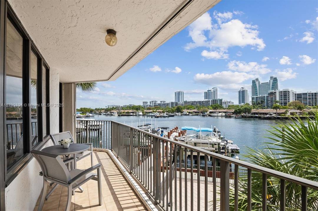 UNIQUE RENOVATED UNIT LOCATED ON THE FIRST FLOOR WITH INTRACOASTAL VIEWS.