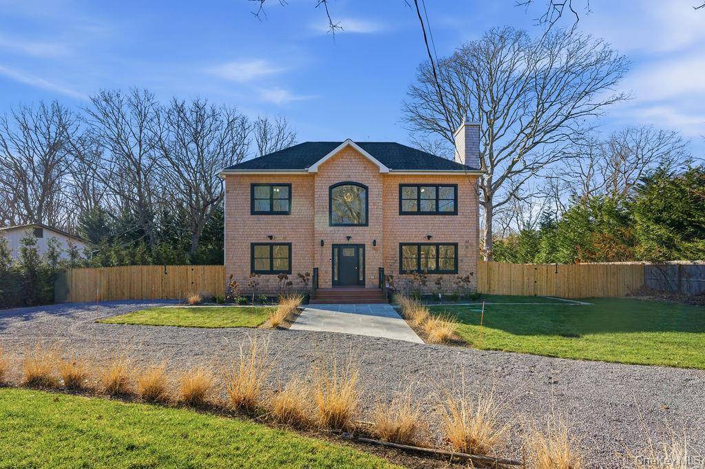 Welcome to 768 Bridgehampton, a luxury new construction in one of the most desirable areas of the Hamptons.