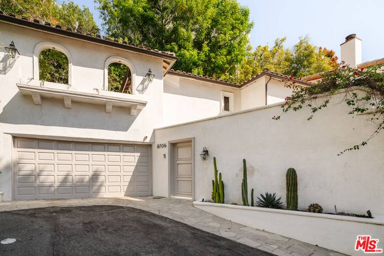 8706   Sunset Plaza Pl 3BR Sunset Strip La