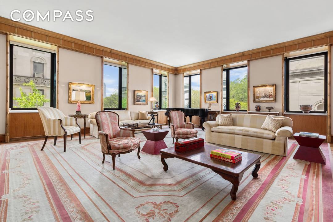 Ideally positioned to capture the lush vistas of Central Park and the iconic Metropolitan Museum of Art, Residence 4 5 at 990 Fifth Avenue is a distinguished duplex apartment comprising ...