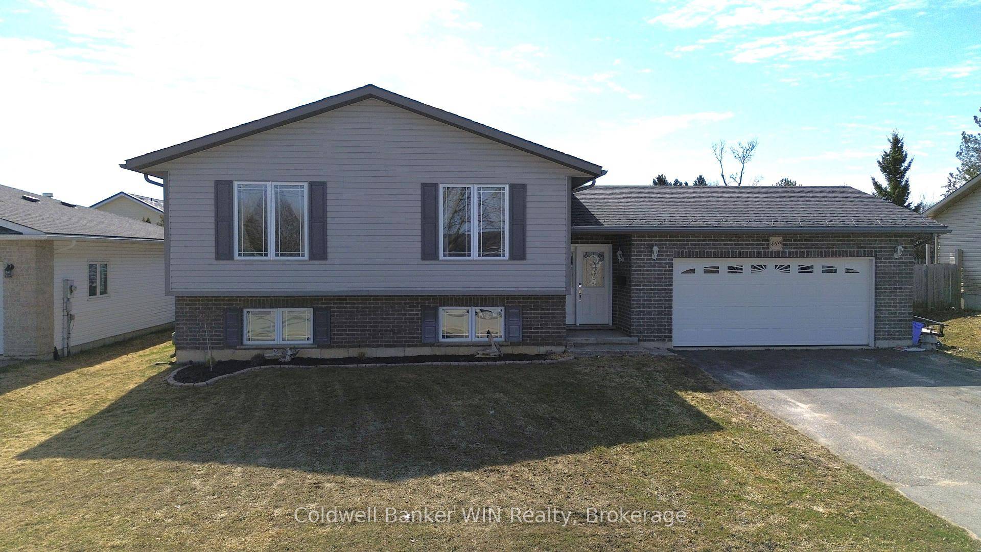 Welcome to this beautifully maintained raised bungalow in the town of Mount Forest, offering the perfect blend of comfort, style, and functionality.