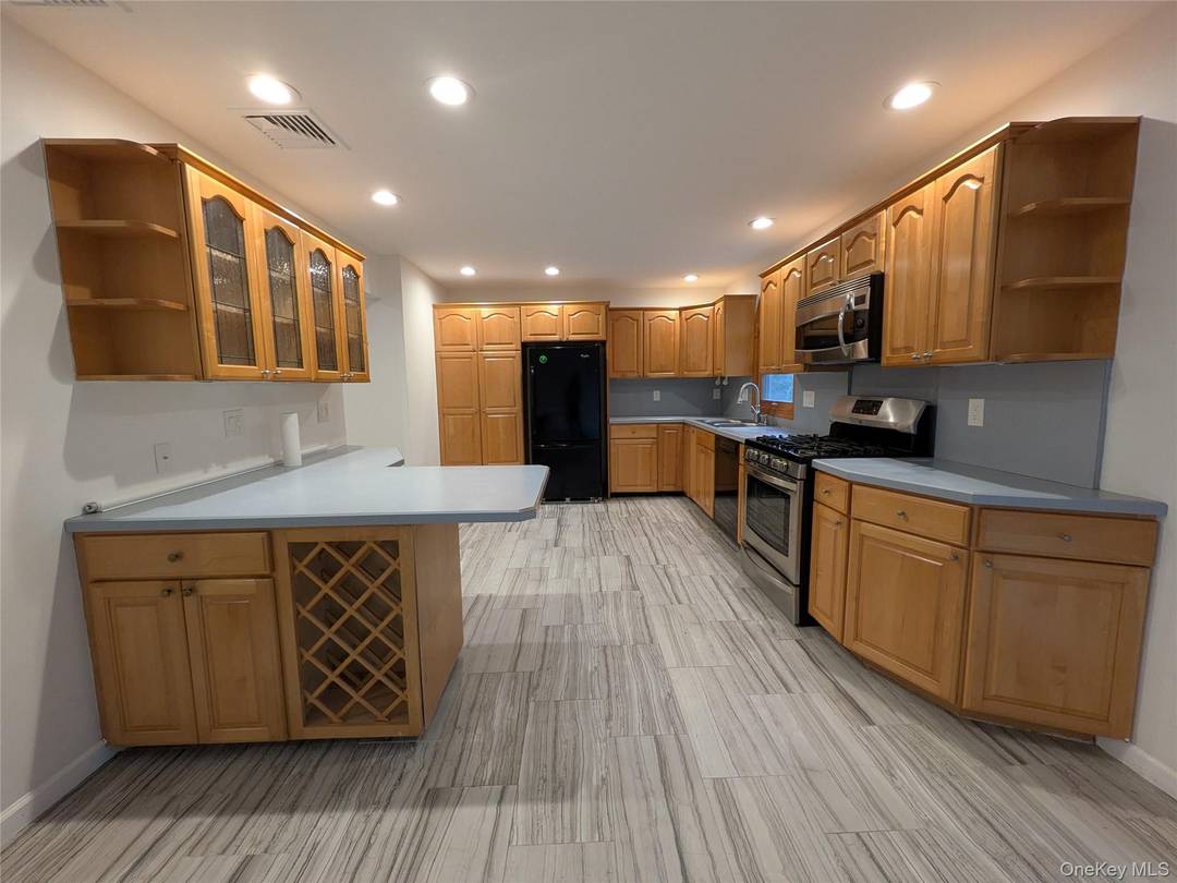 Ready for immediate move in !