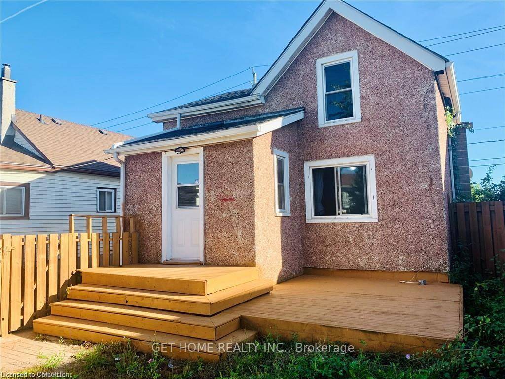 Welcome to 100 Lincoln Street !