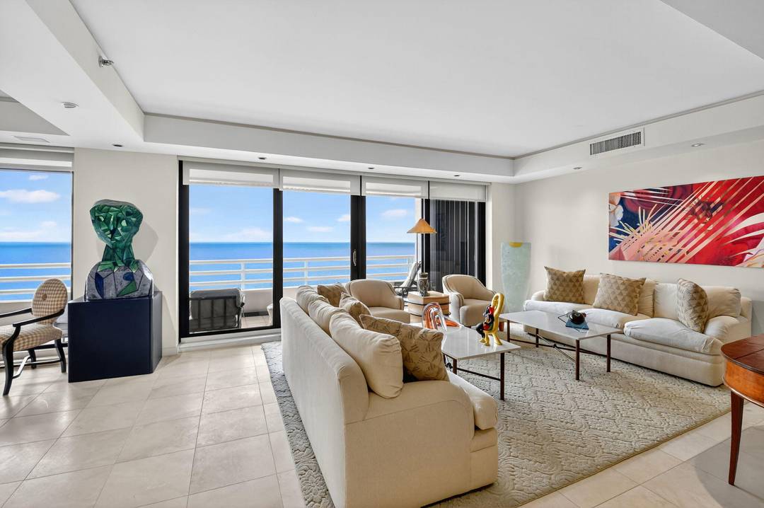 S 1603 04 is an oceanfront, double penthouse offering a lifestyle defined by sophistication, luxury and a connection to the sea.