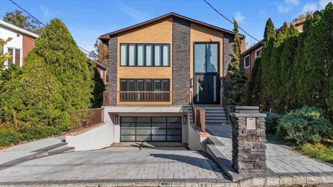 Experience coastal luxury at its finest in this 2025 newly renovated modern masterpiece, where panoramic ocean views meet exquisite craftsmanship.