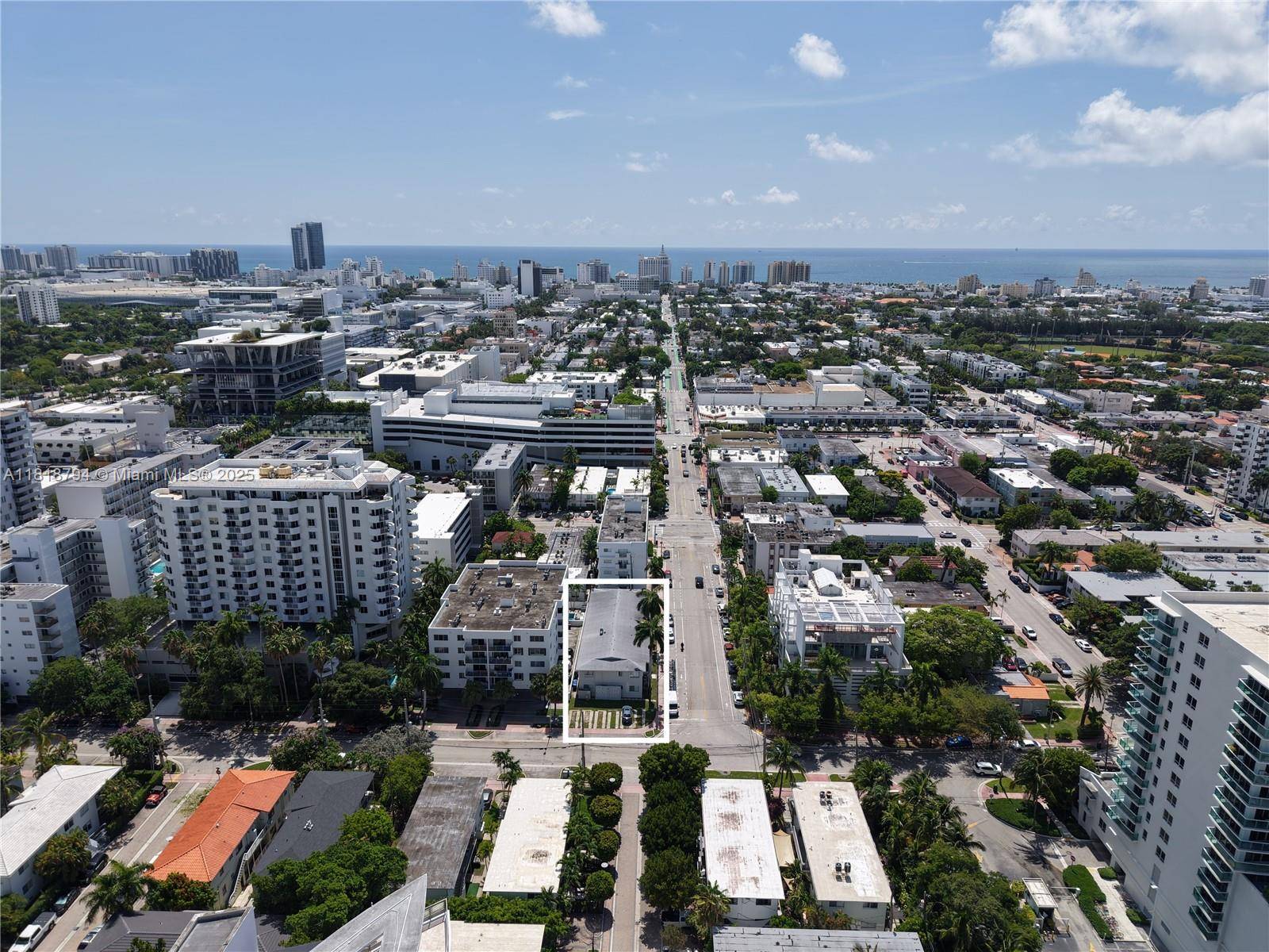 Located just one block from Lincoln Rd and a short stroll to Sunset Harbour, this residence offers privacy, charm, and the South Beach lifestyle.