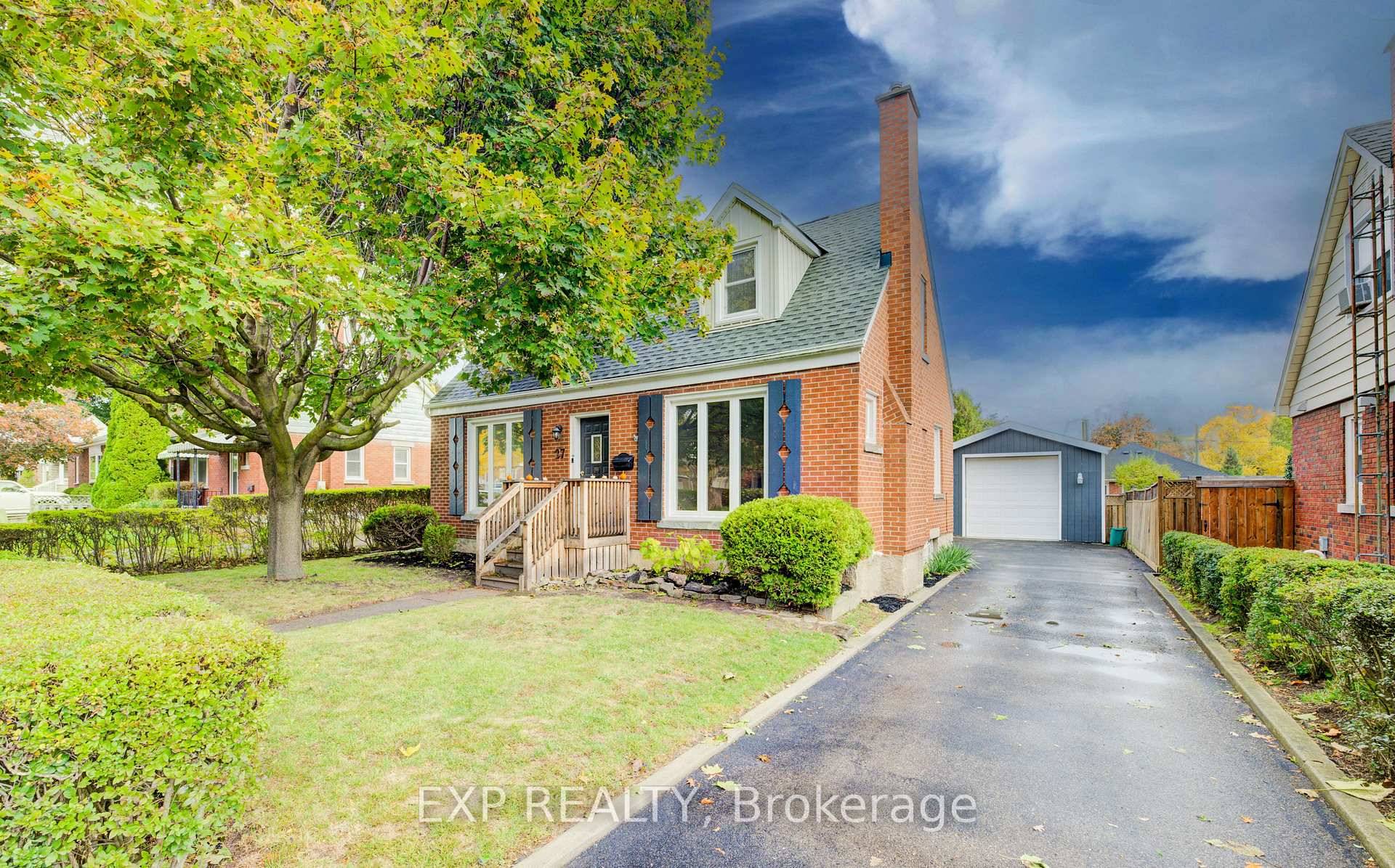 Welcome to 27 Dudhope Avenue, a beautifully maintained 1.