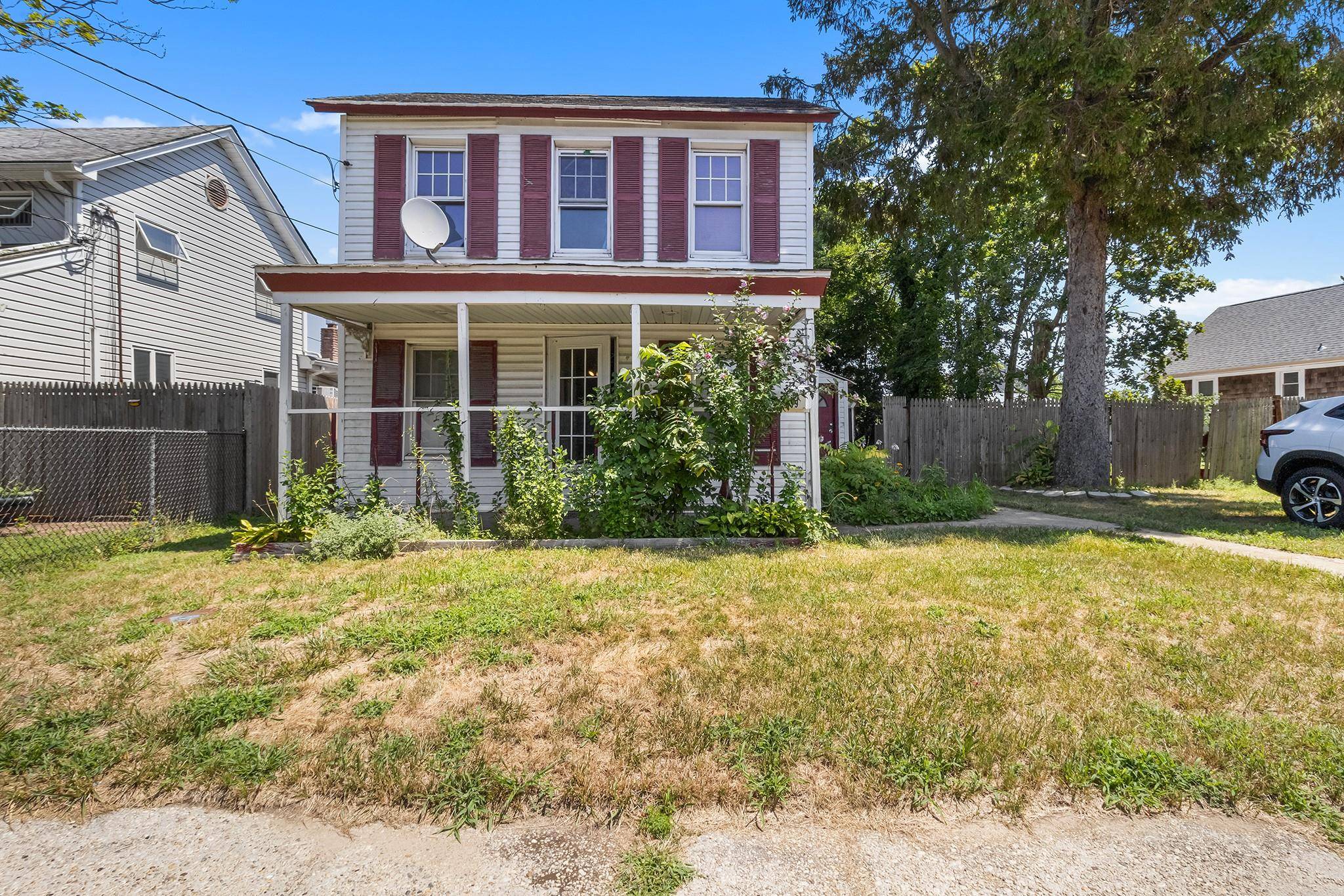 Don t Miss This Prime Investment Opportunity in East Islip !