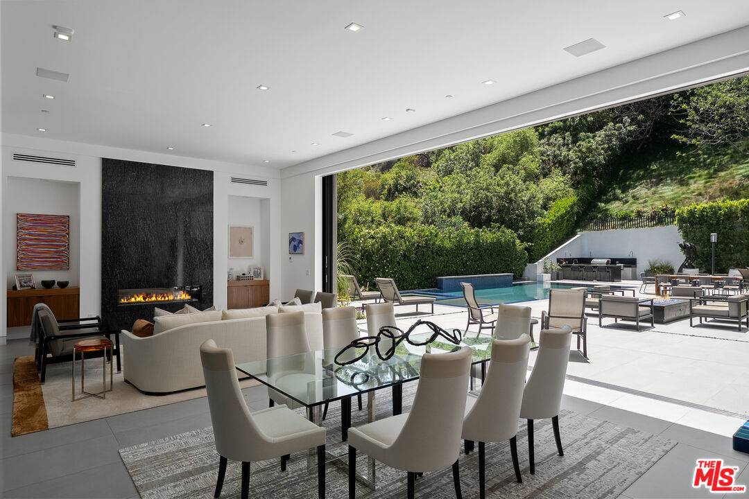 1527   Rising Glen Rd 5BR Sunset Strip La