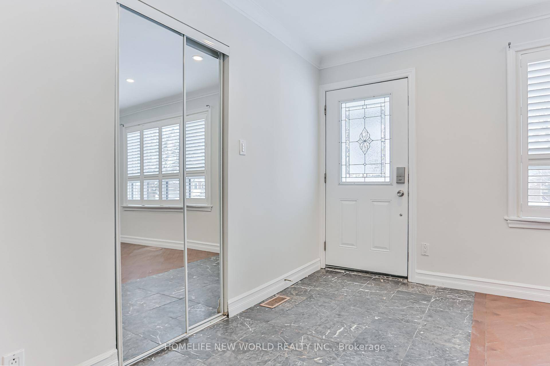 Open Concept, 3 2 Bedrooms Detached Bungalow In North Peel Village, Newer Kitchen And Bathroom, Smooth Ceiling.