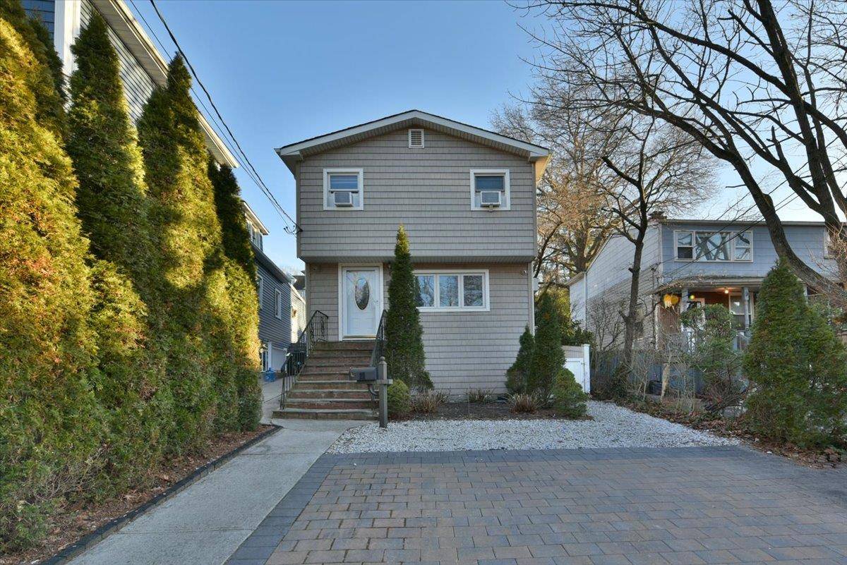 Updated Colonial In Port Washington Schools !