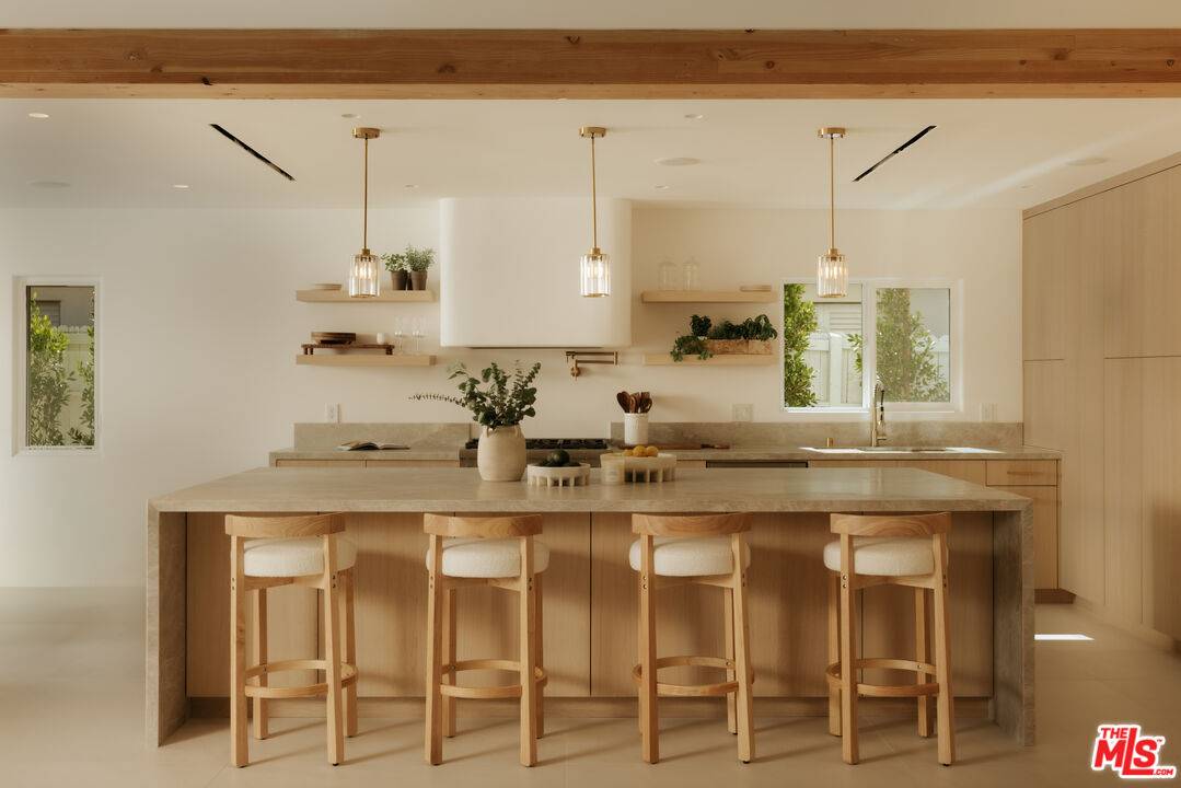 880 Teakwood Rd 4BR Brentwood La