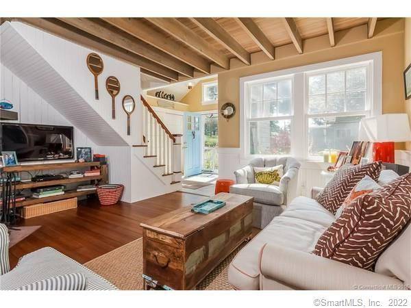 Adorable fully furnished beach house in the Linden Shores Association.