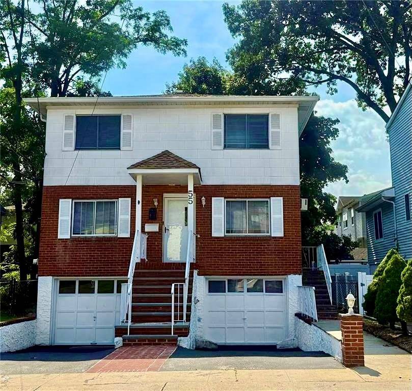Spacious 3 bedroom, 2. 5 bath first floor apartment with many amenities.