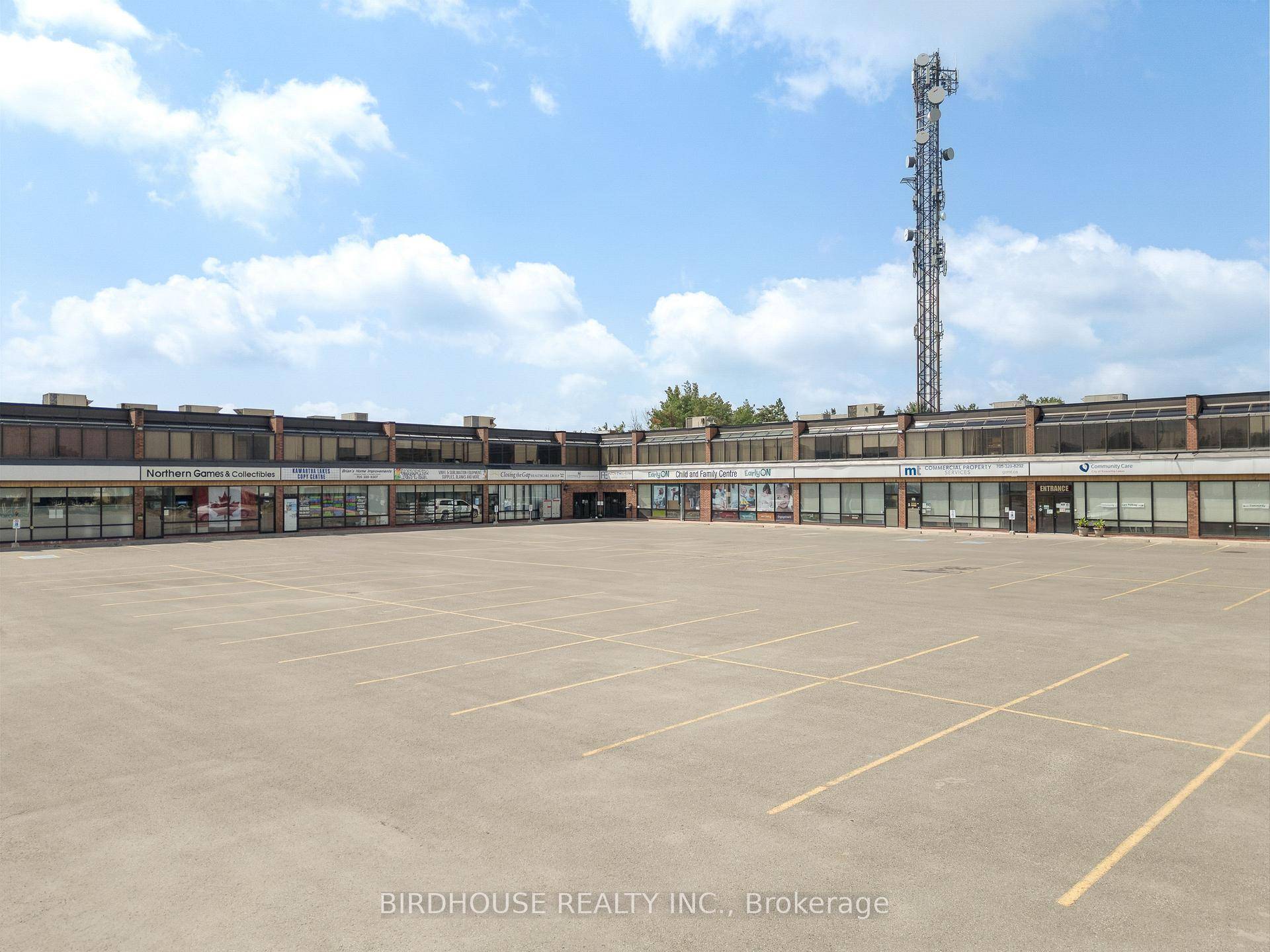 Second Floor 4440 Sq Ft End Unit With Plenty Of Natural Light amp ; Windows.