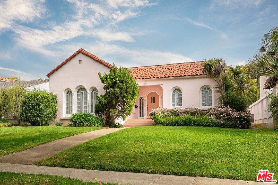 243   Euclid St 3BR Santa Monica La