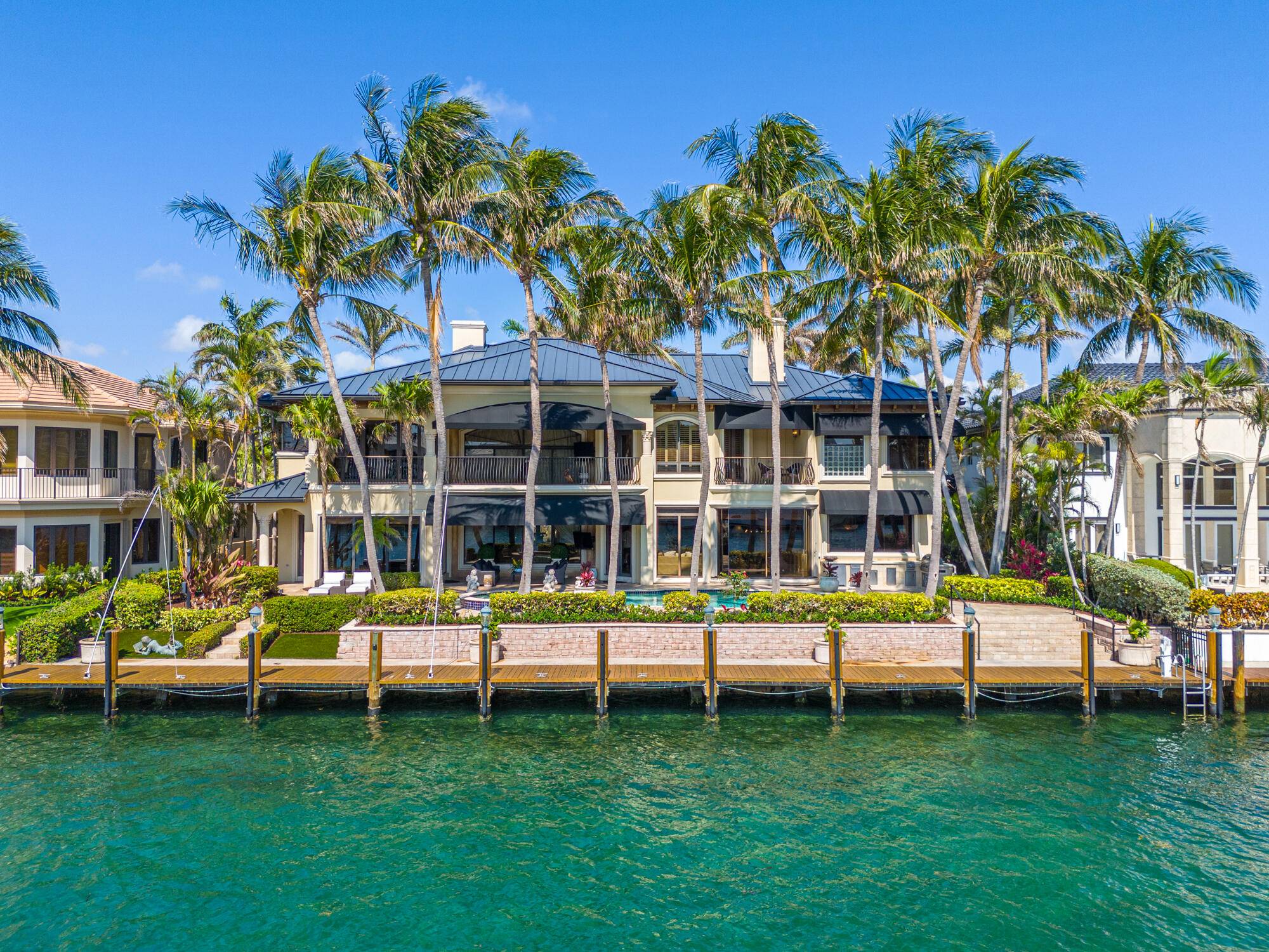 Lifestyle, location, luxury This exquisite and sophisticated Custom Estate home is a rare, prized property on the direct Intracoastal No Wake Zone with ample room to dock a 100' vessel, ...