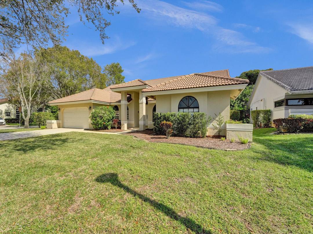 A great opportunity to rent a beautiful house in the heart of North Springs.