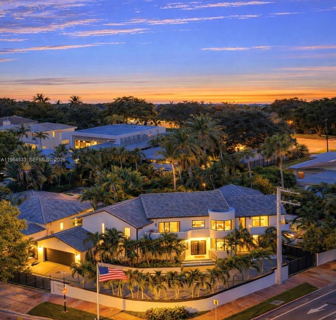 Tastefully renovated in 2024, this sophisticated residence is situated on an oversized 12, 000 sqft corner lot in the prestigious Pine Tree Drive corridor.