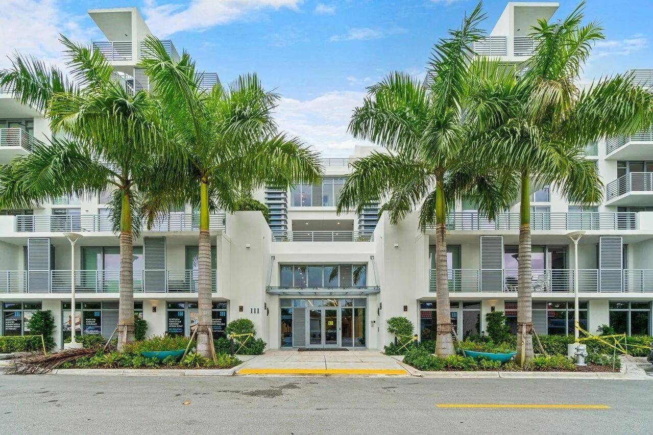 Modern Luxury Living in the Heart of Downtown Delray.