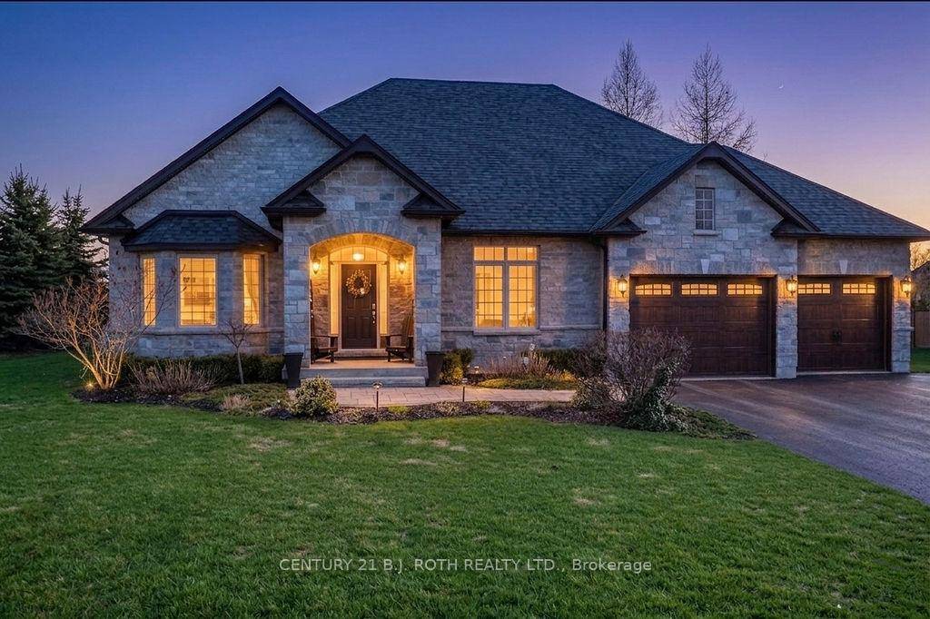 Welcome to 2 Roy Hickling Drive, located in the highly sought after Black Creek Estates in Snow Valley.