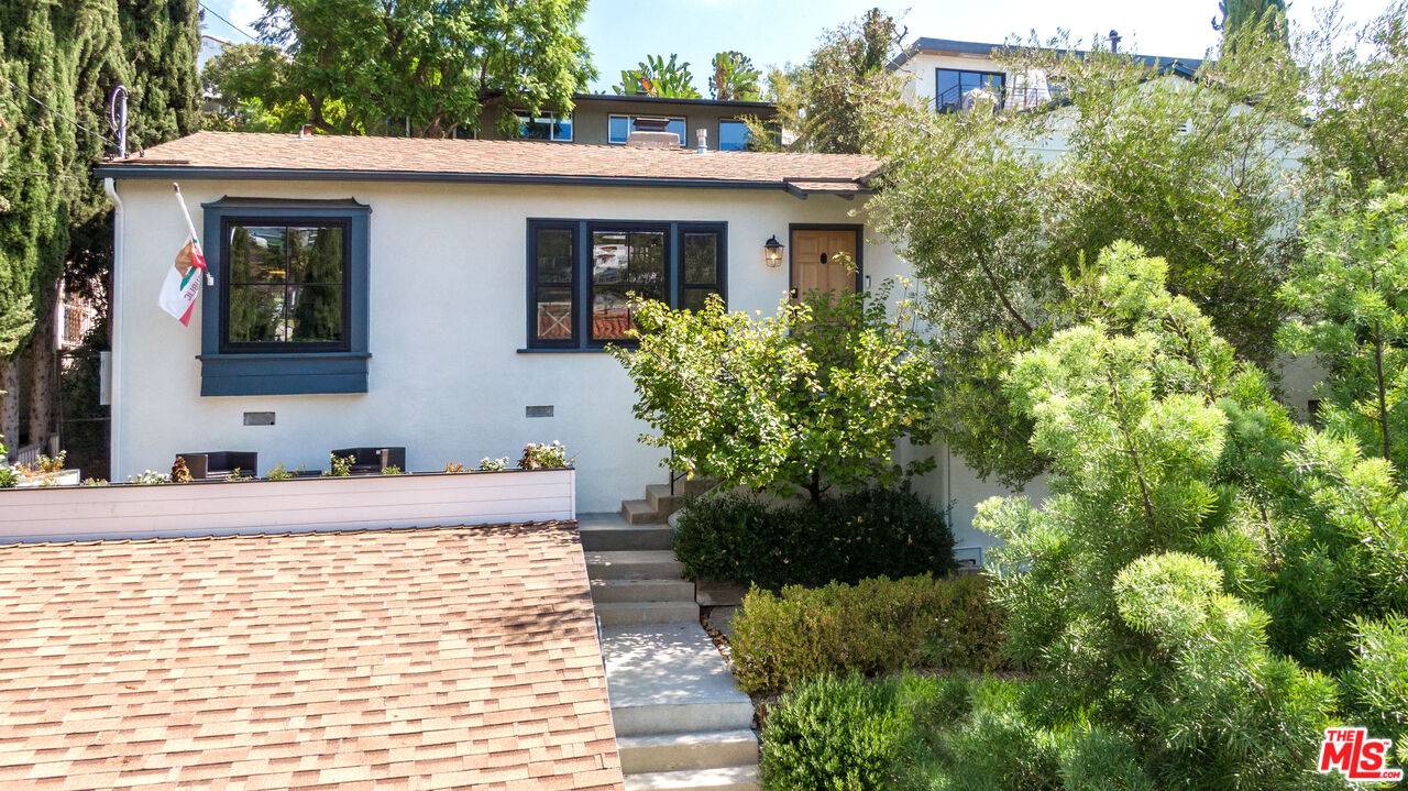 2446 Cheremoya Ave 2BR Hollywood Hills East La