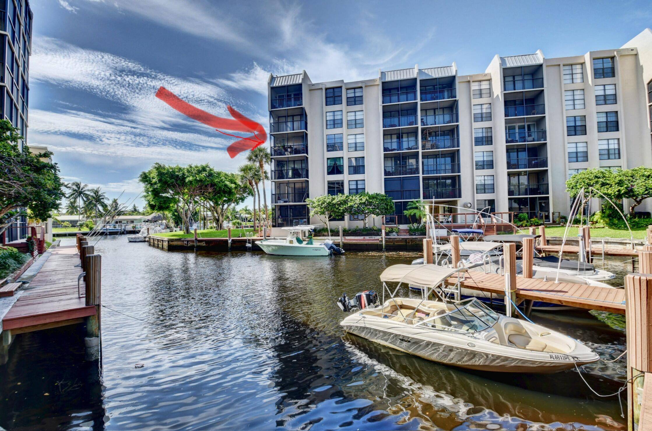 New SEASONAL rental. Fabulous private end unit location.