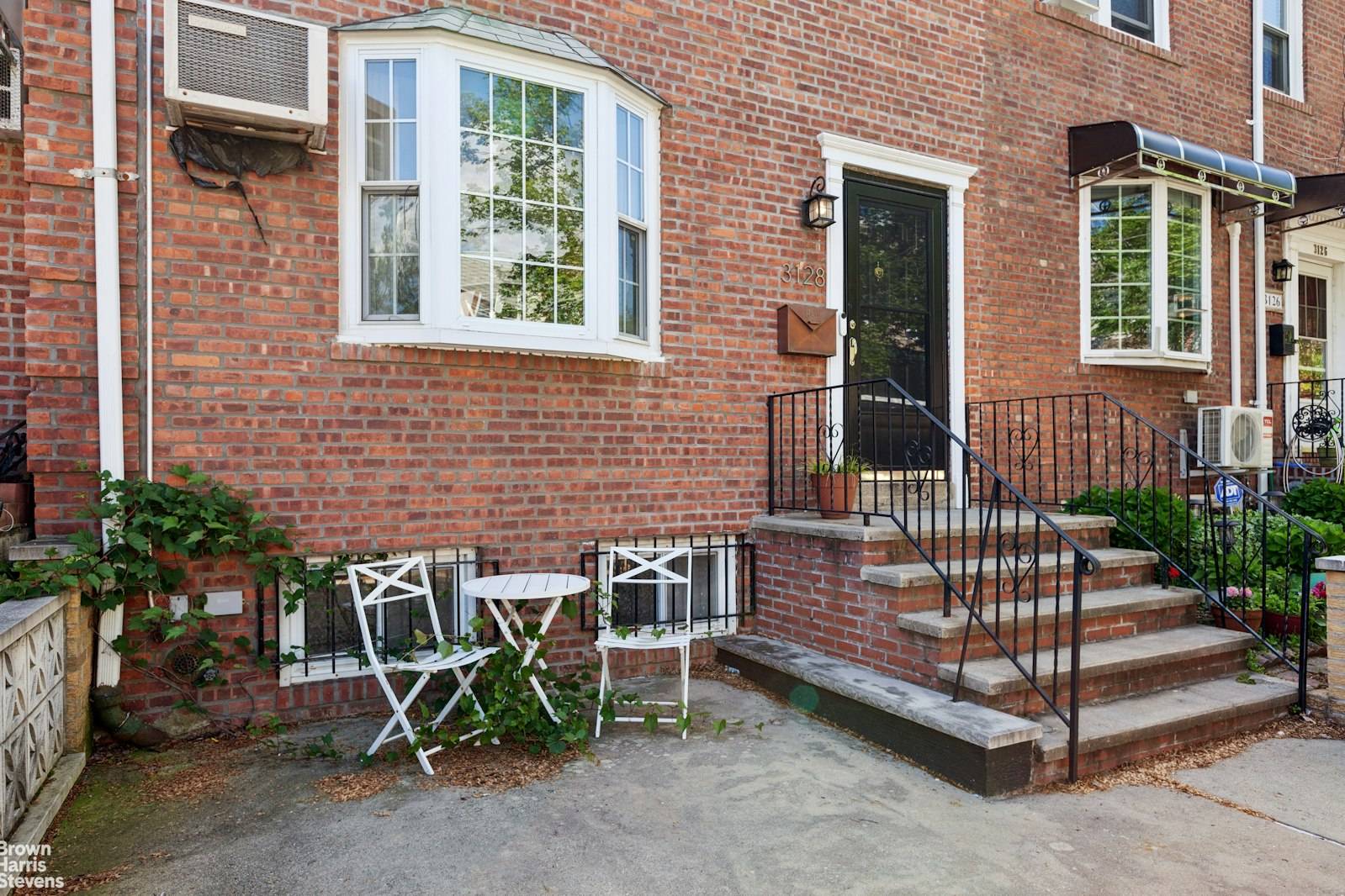 This absolutely stunning and fully renovated 3BR 2BA Woodside townhouse is available for purchase !