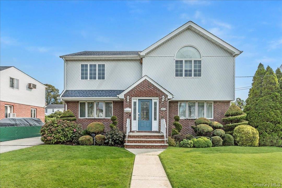 Welcome to this beautifully maintained Colonial home.