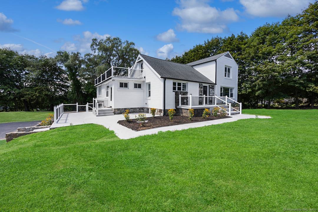 Welcome to 719 High Street Ext.