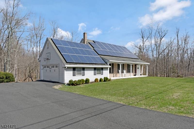 Set on 1. 73 acres in the highly sought after Martinsville section of Bridgewater, this timeless 4 bed 2.