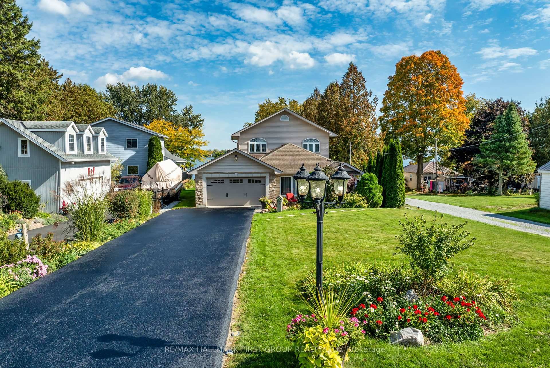 Experience the beauty of lakeside living in this stunning 3 bedroom, 3 bathroom Lake Scugog waterfront home.