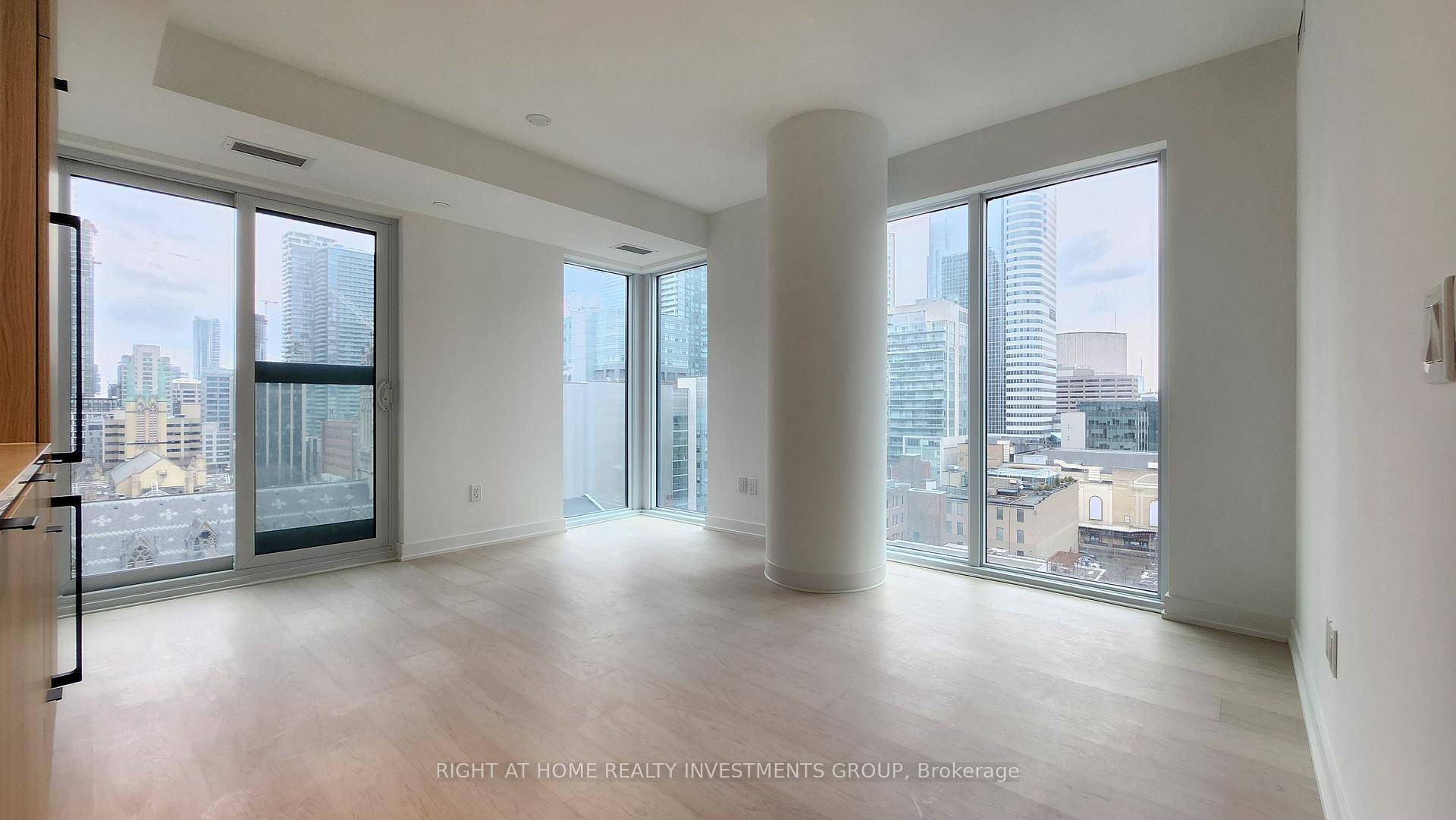 This is your chance to live in one of Toronto's newest and most sought after buildings, 252 Church St.