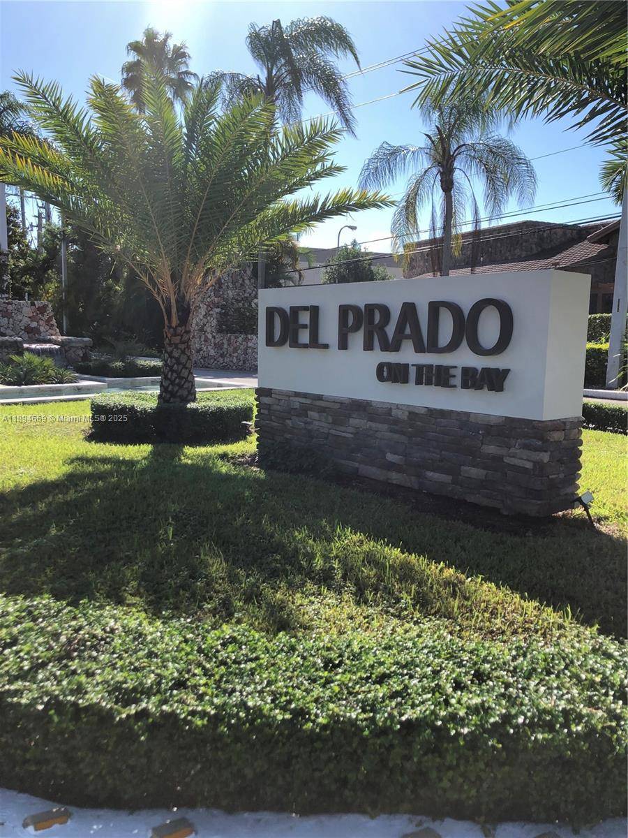 You must see this spacious and remodeled apt.