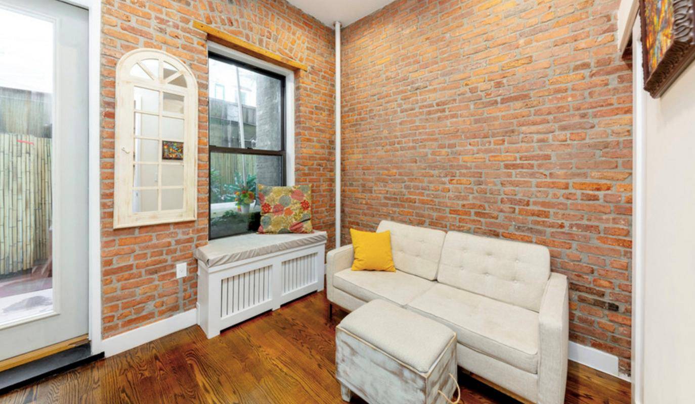 AVAILABLE JUNE 1ST OPEN HOUSE BY APPOINTMENT PRIVATE OUTDOOR SPACE Washer Dryer In Unit Welcome to your dream home in the heart of the West Village a beautifully gut renovated ...
