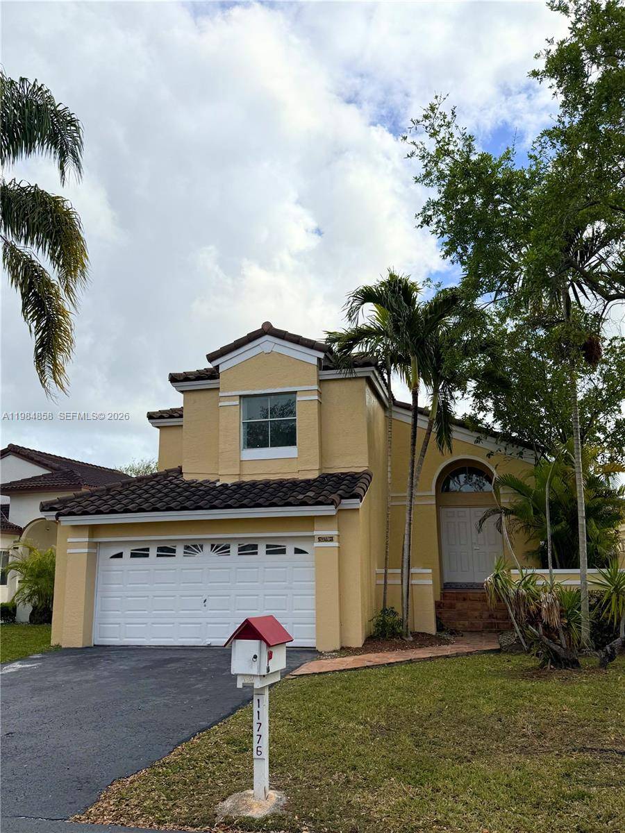 Stunning Remodeled Home in Prime Miami Location !