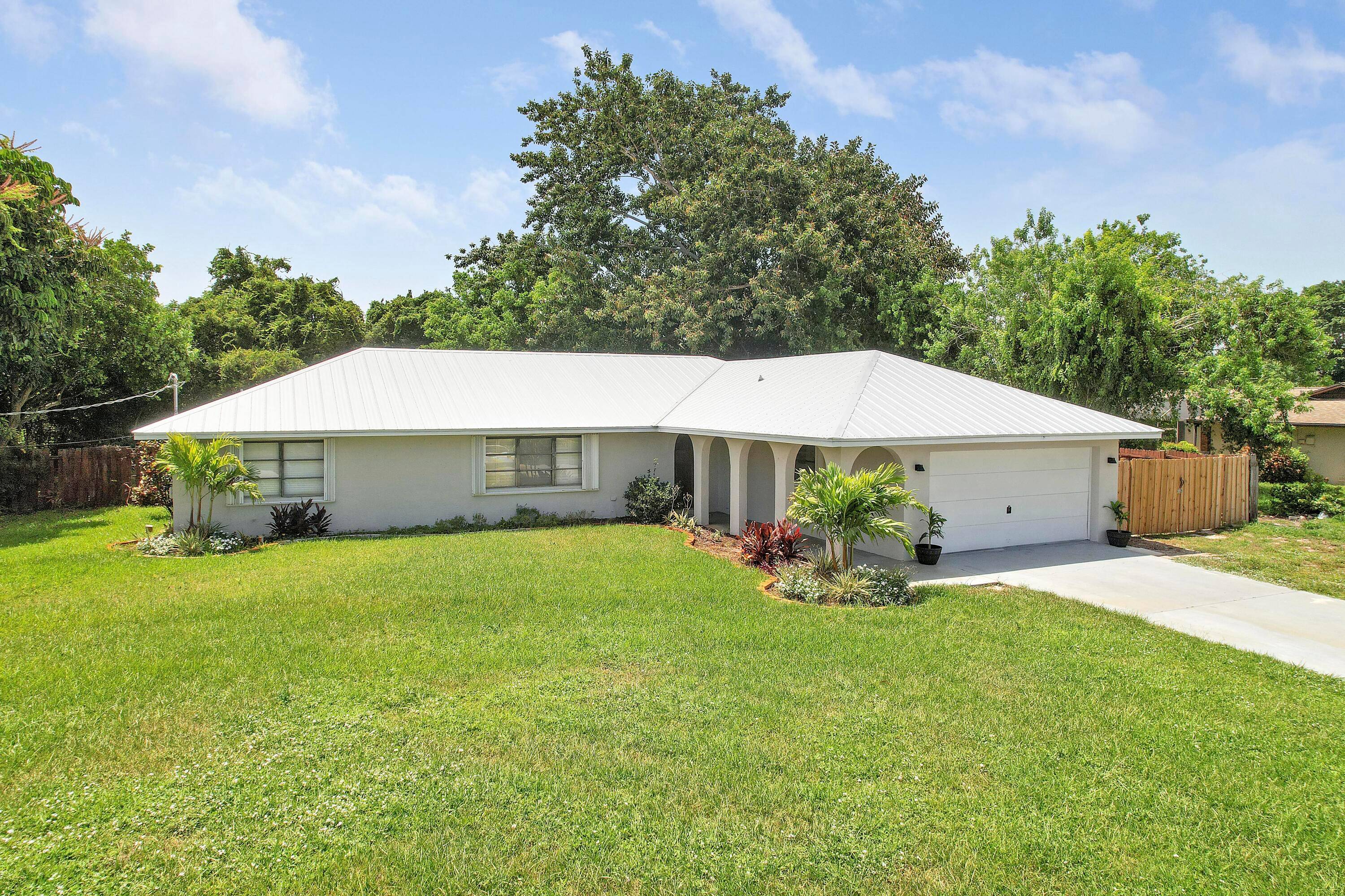 Nestled in the vibrant community of Port Saint Lucie.