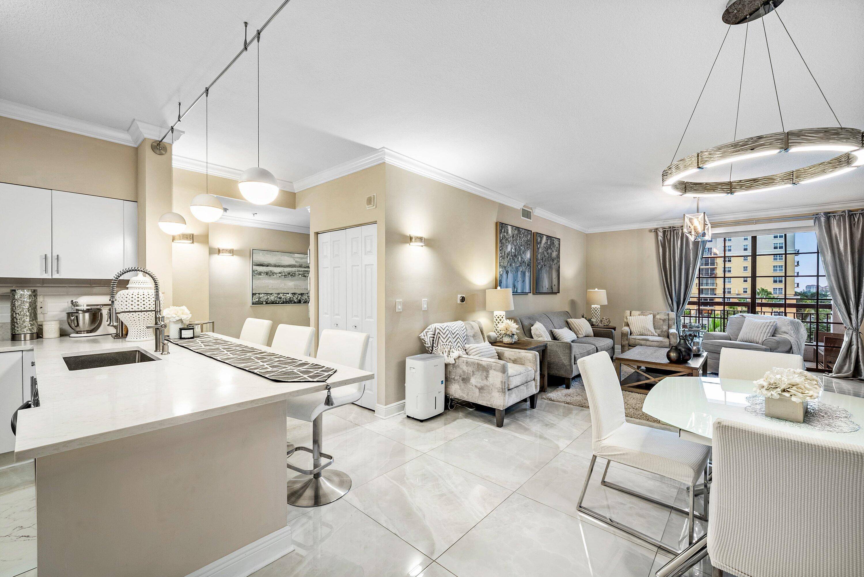 Fully renovated 3 bedroom 2 bath condo in the heart of downtown Boca Raton !