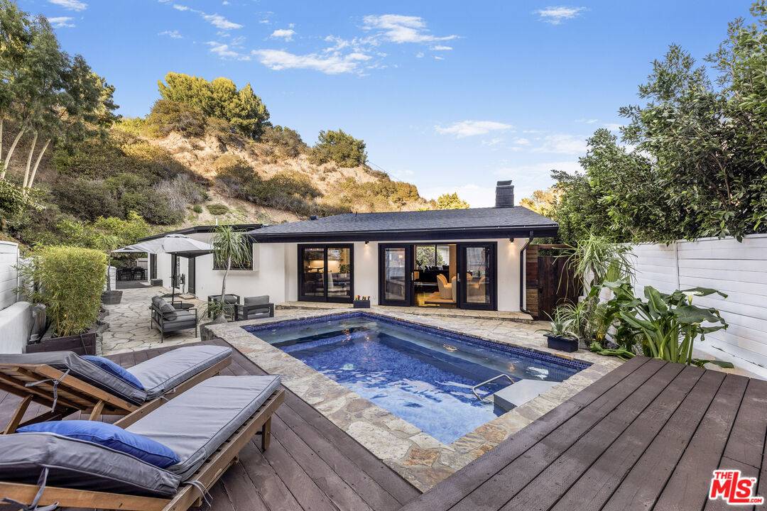 9596   Shirley Ln 3BR Beverly Hills Post Office | B.H.P.O. La