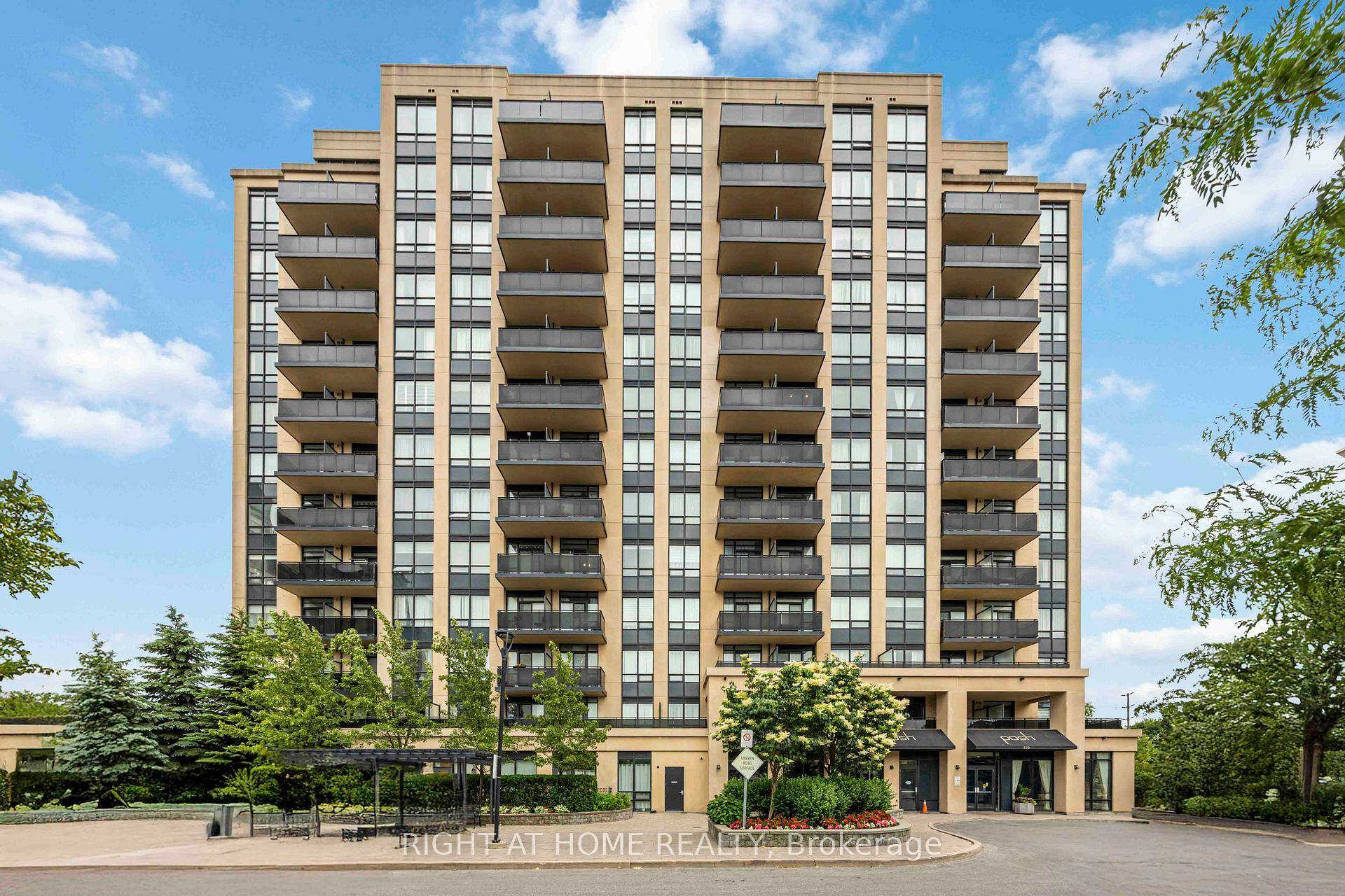 A must See ! Step Into A Spacious And Bright Condo With High Ceiling In A Perfect Location.