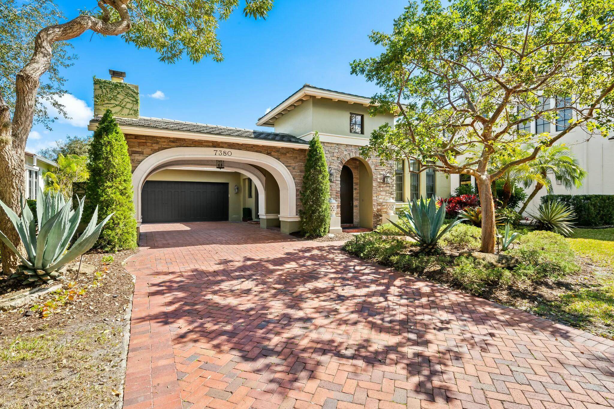 Welcome to this stunning home, located on a tranquil cul de sac with spectacular double fairway golf views and a spacious fenced lot.