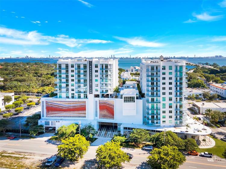 Luxury 1 1 Den Condo in the heart of Design District.