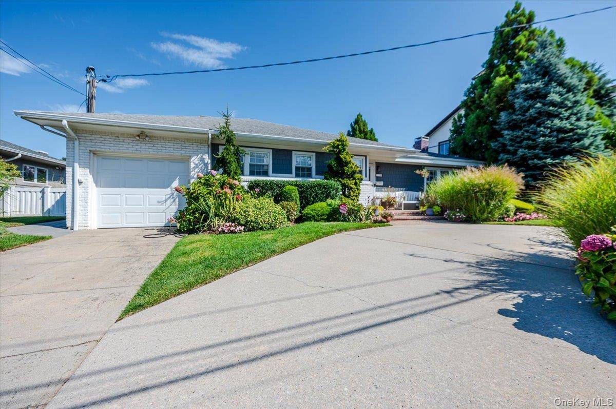 Beautifully Renovated Ranch in the Village of Atlantic Beach.