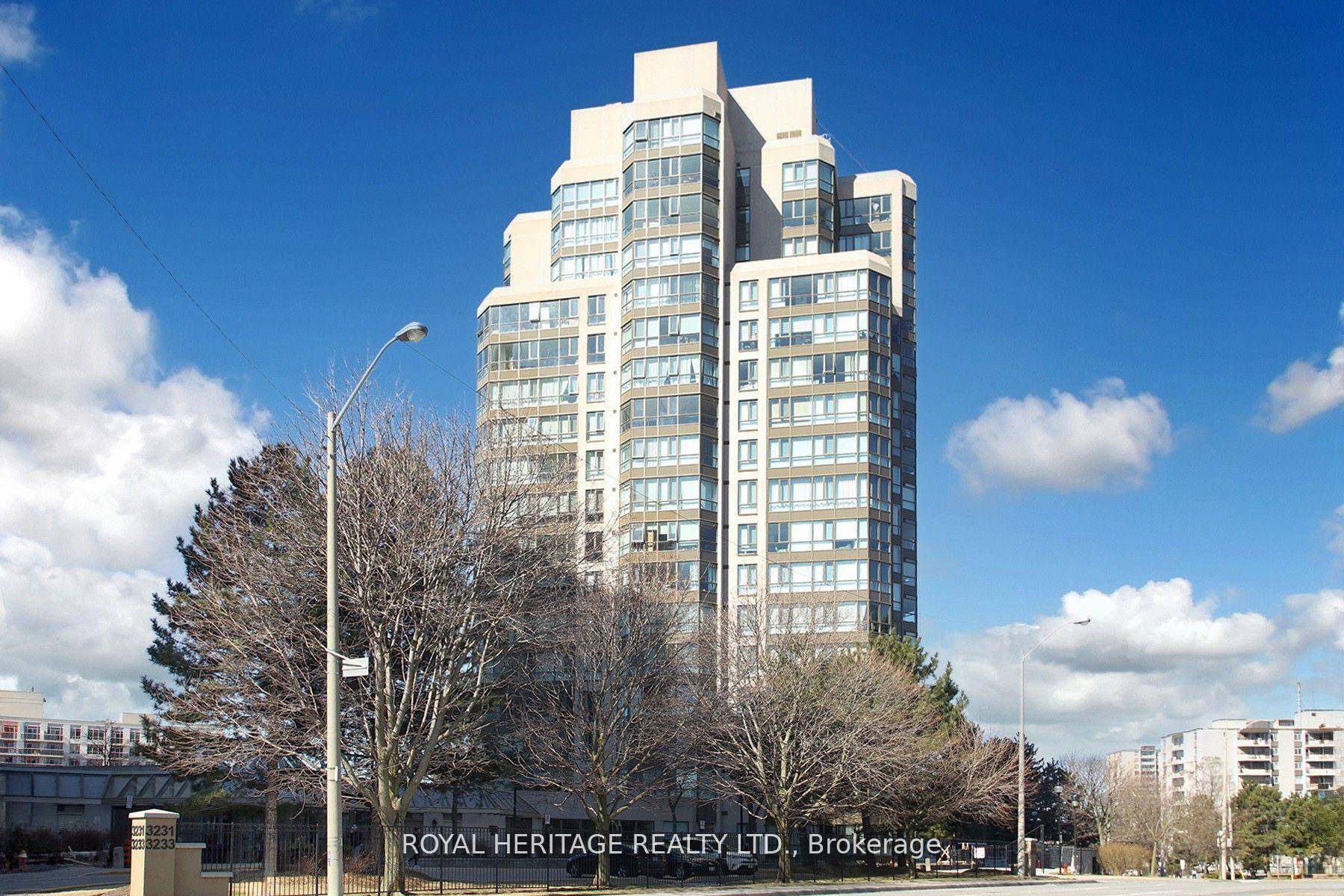 Spacious, updated 1 bedroom plus den condo for lease in the desirable Guildwood Terrace condominium.