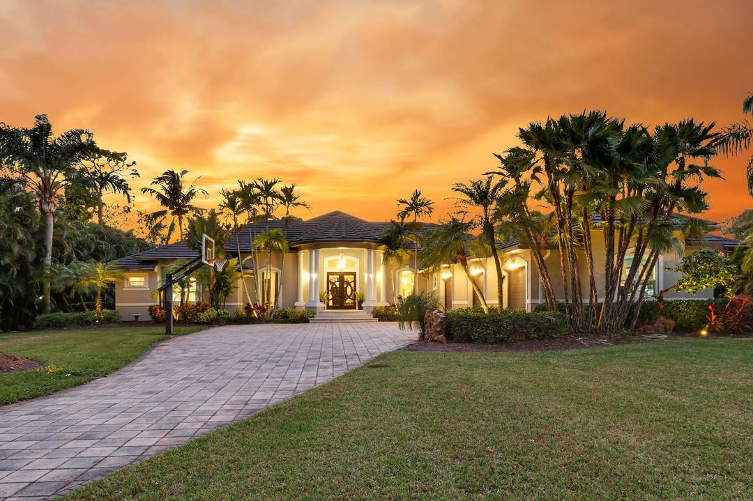 Serenity Awaits Luxury Countryside Retreat with Peaceful Preserve Views.