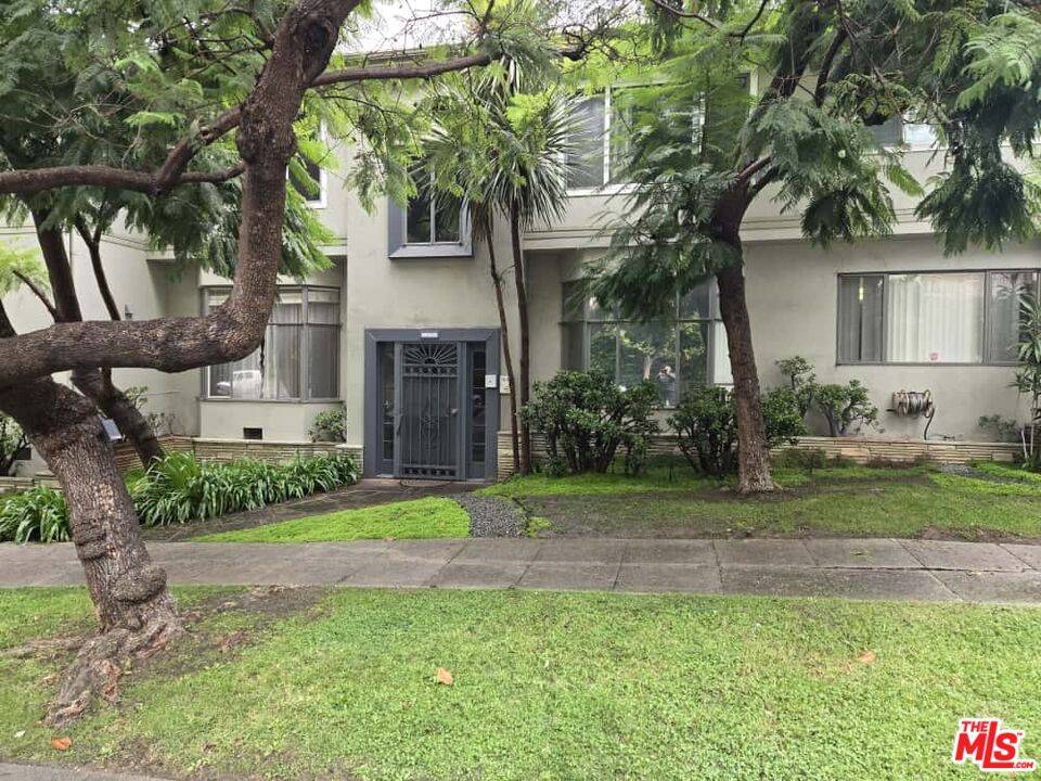 10404 Ilona Ave 2BR La