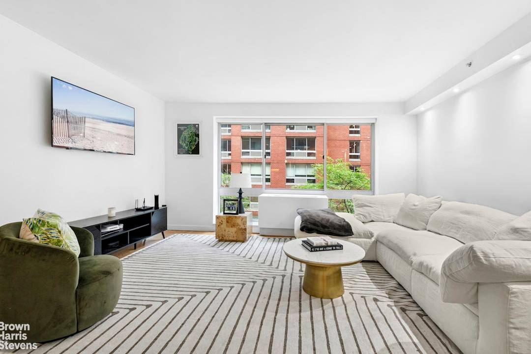 A rare blend of space, light, and luxury in the heart of West Chelsea welcome to Residence S5R at 555 West 23rd Street.