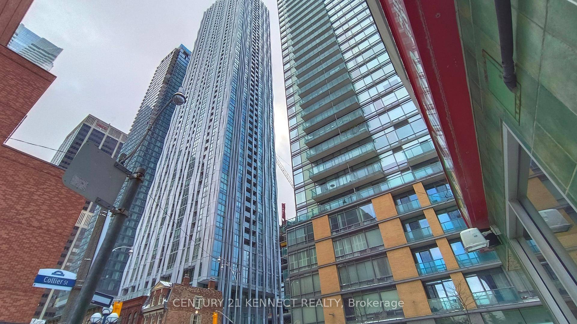 Luxury Condo Located In Prestigious Yorkville amp ; Bloor St Neighborhood, No.
