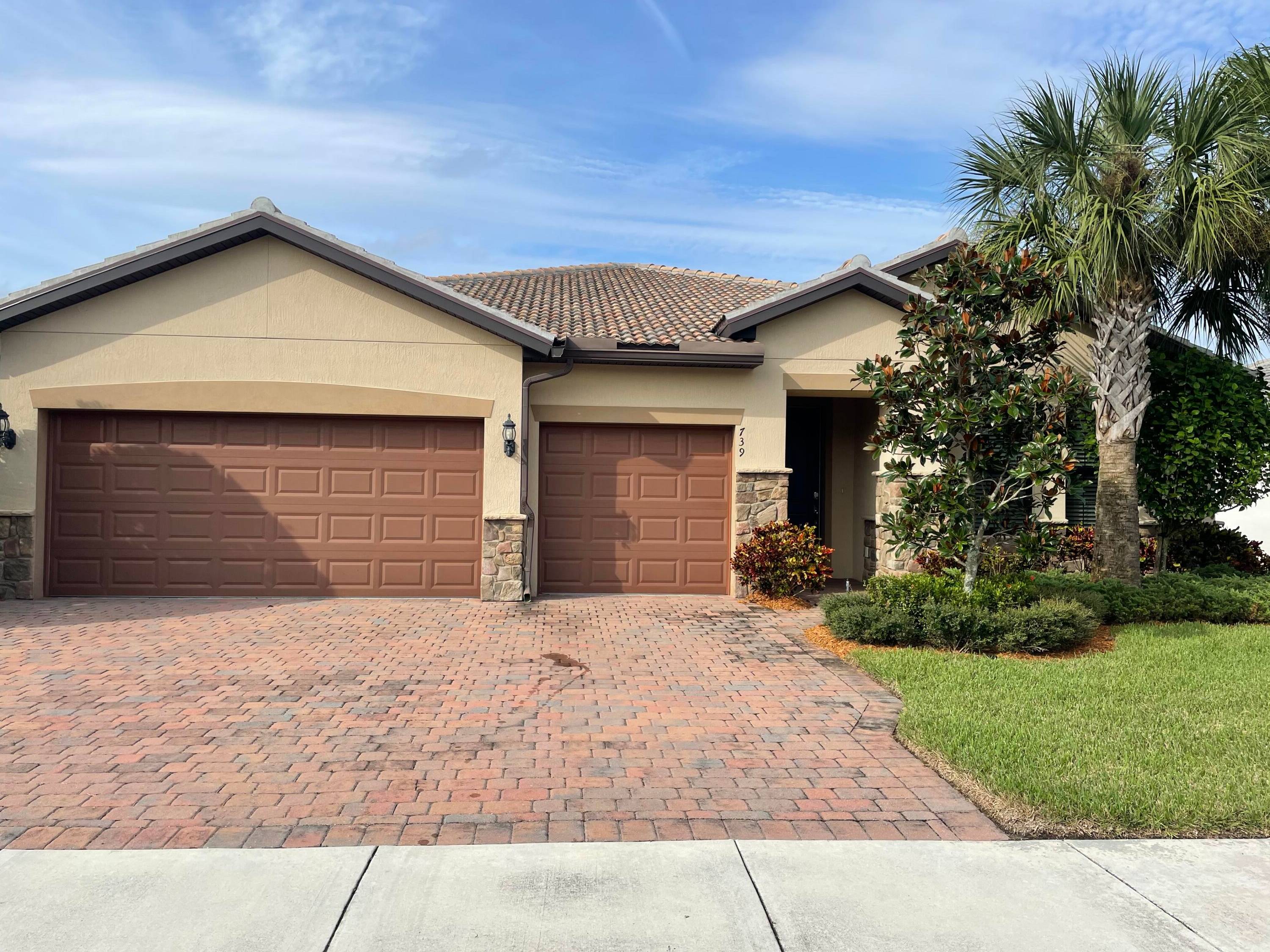 739 SE Villandry Way Single Family Palm Beach